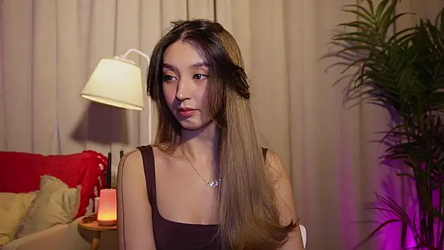 Snapshot of Sarasuo1 chatting on 02.24.25 Sarasuo1 online show from 02.24.25