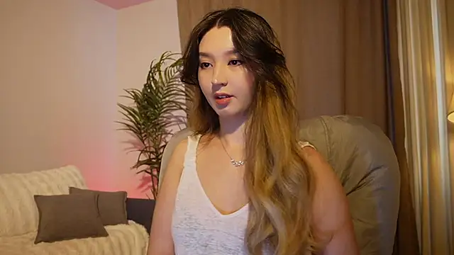 Snapshot of Sarasuo1 chatting on 09.12.25 Sarasuo1 online show from 09.12.25