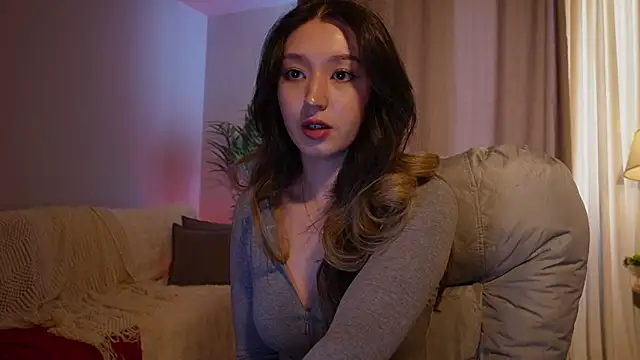 Snapshot of Sarasuo1 chatting on 04.13.26 Sarasuo1 online show from 04.13.26