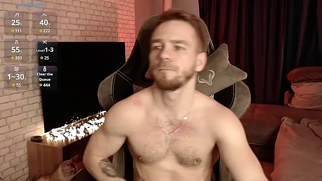 Snapshot of LeoPaulini chatting on 03.19.25 LeoPaulini online show from 03.19.25