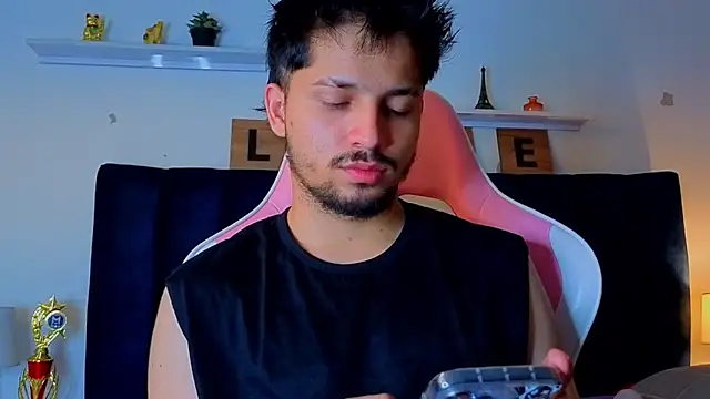 Issac james  online show from 03.18.26