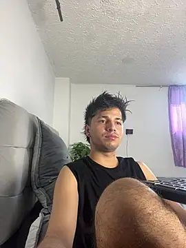 Snapshot of Issac_james_ chatting on 08.03.26 Issac james online show from 08.03.26