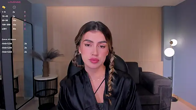 Snapshot of PaulinaSantos_ chatting on 03.16.25 PaulinaSantos  online show from 03.16.25