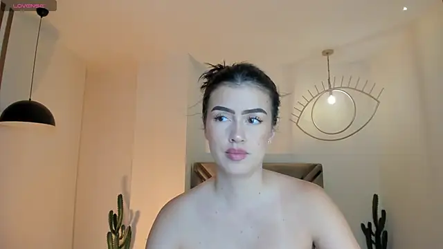 PaulinaSantos  online show from 04.05.26