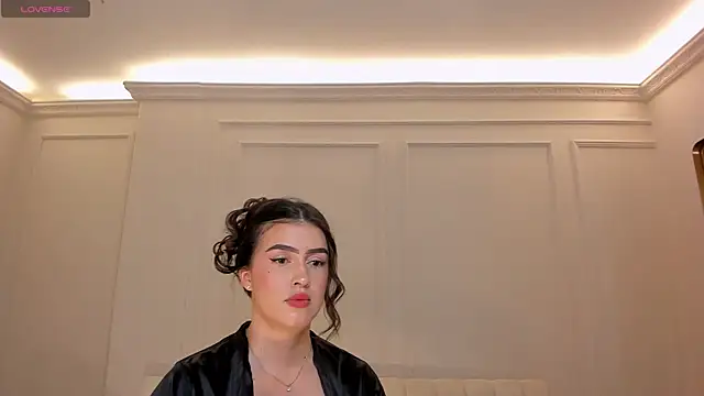 PaulinaSantos  online show from 06.24.26
