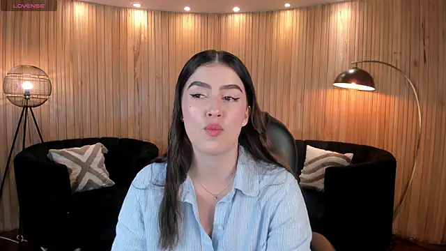 PaulinaSantos  online show from 07.12.26