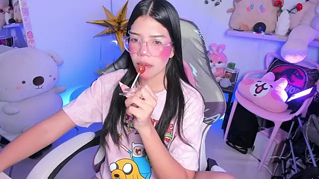 Snapshot of cutestephuwu chatting on 11.03.25 cutestephuwu online show from 11.03.25