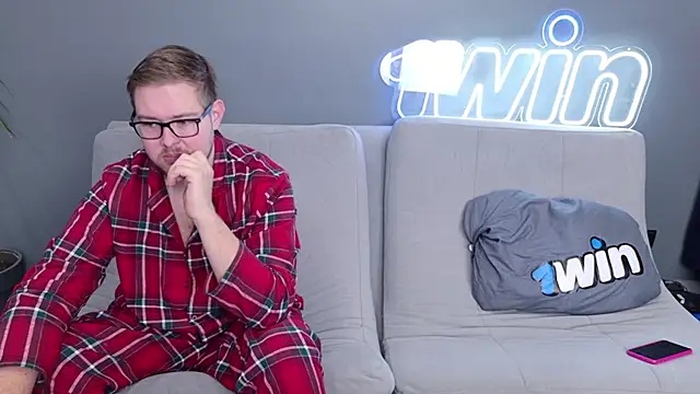 Ksenny online show from 01.18.25