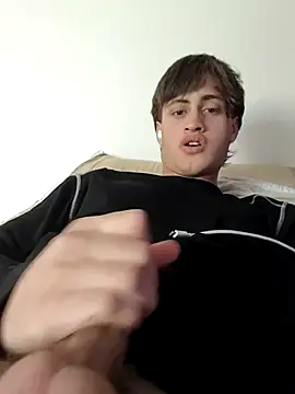 Snapshot of lolo2233a chatting on 10.13.25 lolo2233a online show from 10.13.25