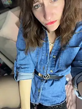 victoirenextdoor online show from 04.12.26