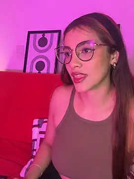 Snapshot of xia_foxxy chatting on 11.13.25 xia foxxy online show from 11.13.25