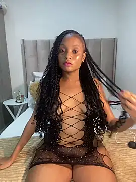 Snapshot of SexyDee025 chatting on 01.15.25 SexyDee025 online show from 01.15.25