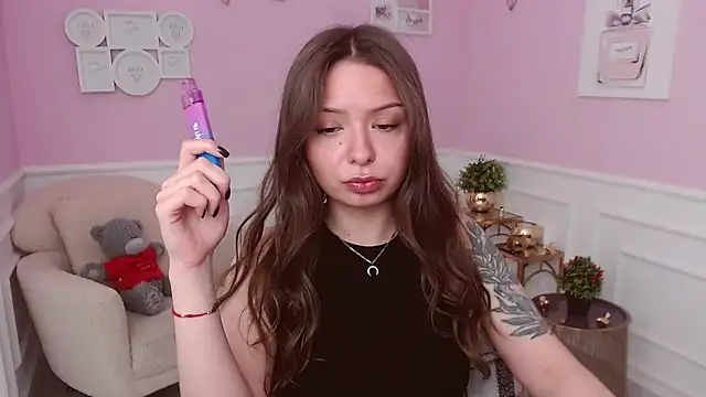 LucySkilar online show from 05.29.26