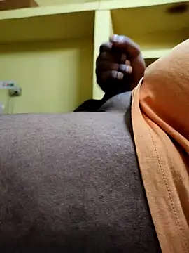 Brown Munda047 online show from 10.03.25