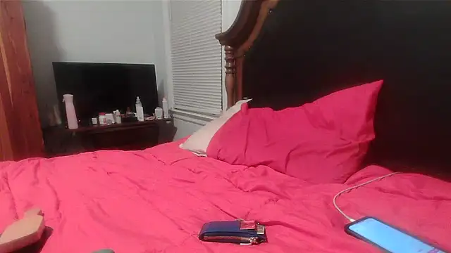 Snapshot of ebonyred chatting on 03.02.25 ebonyred online show from 03.02.25