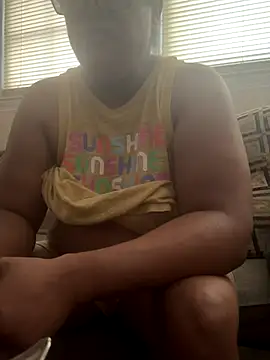 Snapshot of ebonyred chatting on 09.12.25 ebonyred online show from 09.12.25