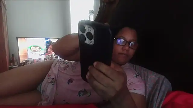 ebonyred online show from 04.11.26