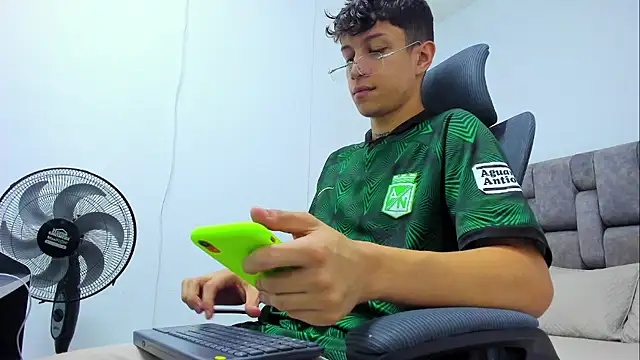 AgarEvans online show from 01.13.25