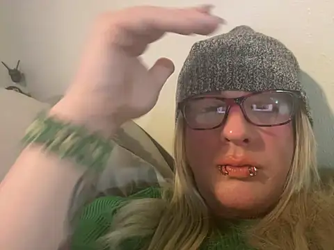 Snapshot of Blakelytgirl chatting on 01.29.25 Blakelytgirl online show from 01.29.25