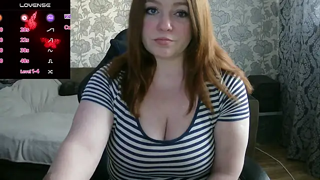 Snapshot of Sabrina_Poison chatting on 02.12.25 Sabrina Poison online show from 02.12.25