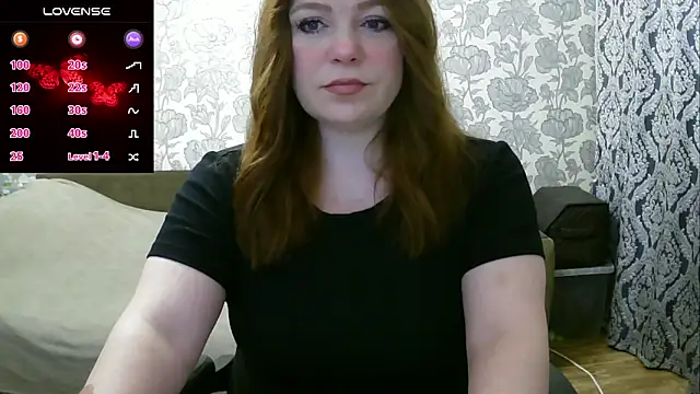 Snapshot of Sabrina_Poison chatting on 02.13.25 Sabrina Poison online show from 02.13.25