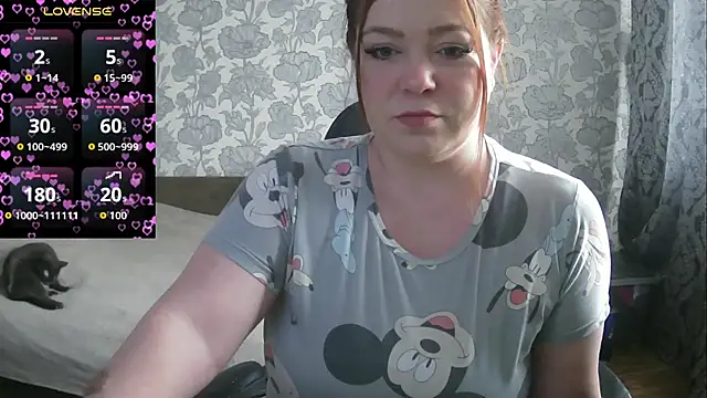 Snapshot of Sabrina_Poison chatting on 10.16.25 Sabrina Poison online show from 10.16.25