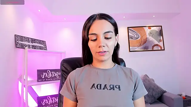 martina mancini online show from 04.15.26