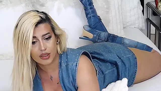 GiseleReine online show from 03.06.26