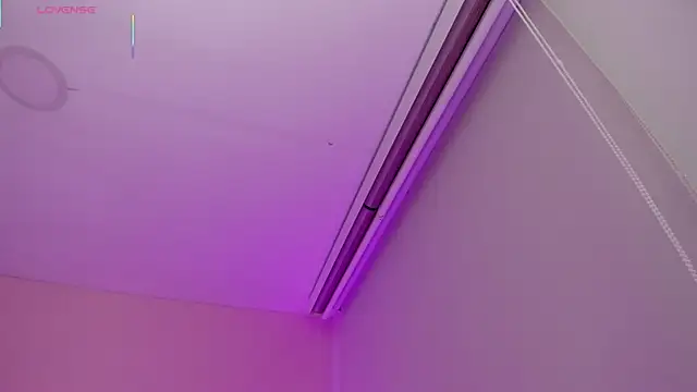 Oriana Guzman online show from 03.04.26