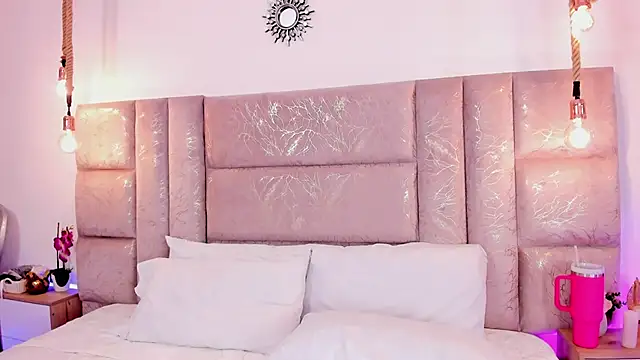 Oriana Guzman online show from 06.21.26