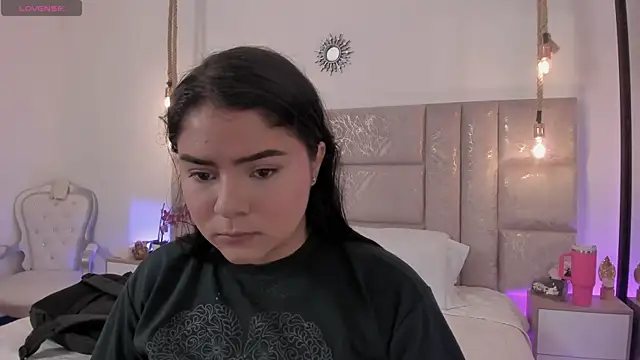 Oriana Guzman online show from 07.11.26