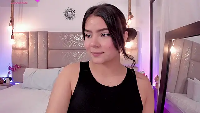 Oriana Guzman online show from 07.17.26