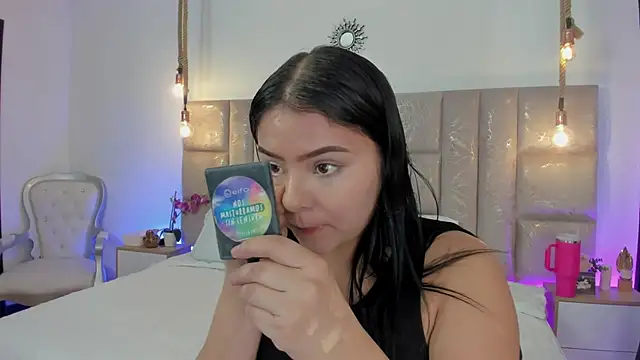Oriana Guzman online show from 07.19.26