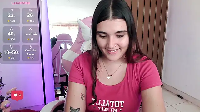 Snapshot of Magic-Smilee chatting on 02.05.25 Magic-Smilee online show from 02.05.25