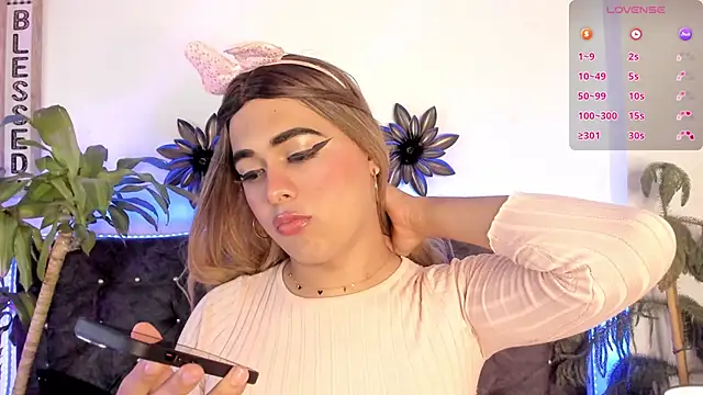 Snapshot of candy_canne__ chatting on 02.04.25 candy canne online show from 02.04.25