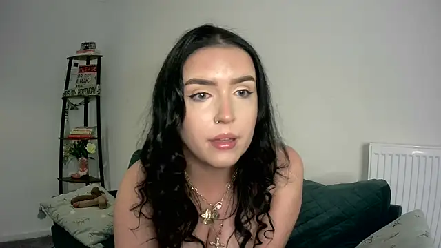Snapshot of FckableAngel chatting on 06.09.26 FckableAngel online show from 06.09.26