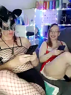 Isabella Geney online show from 12.06.24