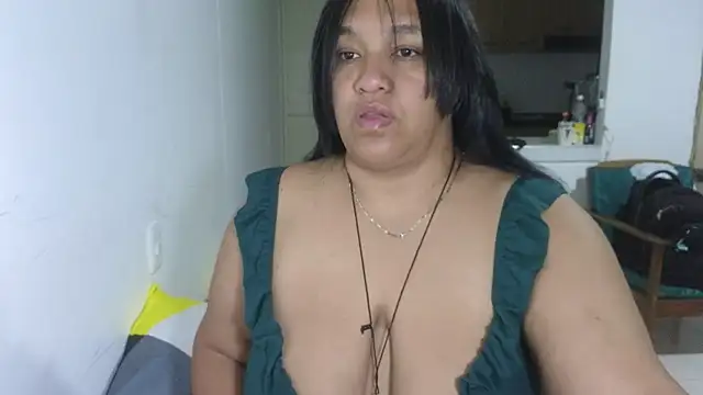 Mia Adell 11 online show from 09.13.25