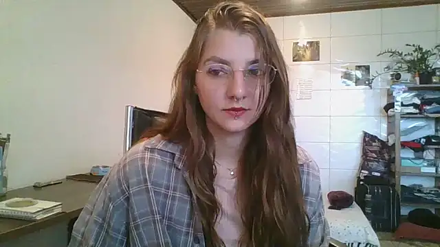 Snapshot of SweetyBabyDemon chatting on 04.29.26 SweetyBabyDemon online show from 04.29.26
