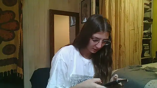 Snapshot of SweetyBabyDemon chatting on 05.18.26 SweetyBabyDemon online show from 05.18.26