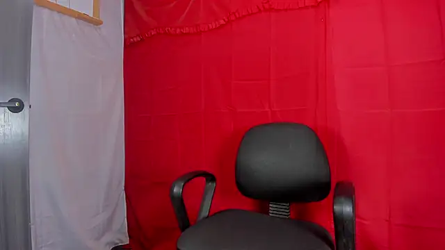 Snapshot of Master_Rimay chatting on 12.17.24 Master Rimay online show from 12.17.24