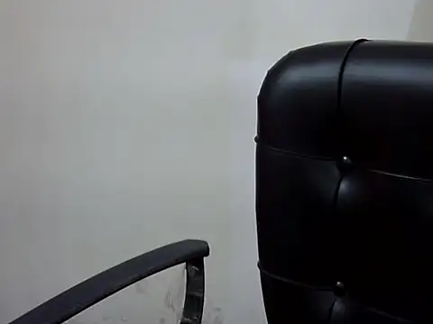 Snapshot of sexy_twisha chatting on 01.08.25 sexy twisha online show from 01.08.25