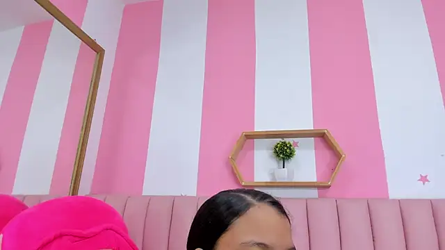 ISABELLA 020 online show from 12.03.25