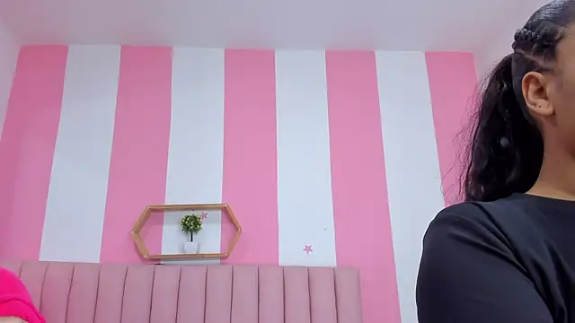 ISABELLA 020 online show from 03.18.26