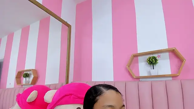 ISABELLA 020 online show from 03.30.26