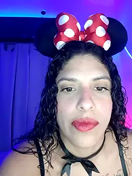 Snapshot of Shura_xxxBig chatting on 11.01.25 Shura xxxBig online show from 11.01.25