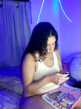 Snapshot of Shura_xxxBig chatting on 11.20.25 Shura xxxBig online show from 11.20.25