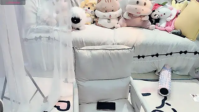 AKiKi711 online show from 07.08.26