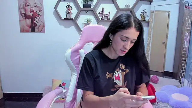 SharonSander online show from 05.07.26