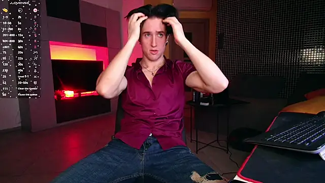 ChristianLevine  online show from 06.18.26